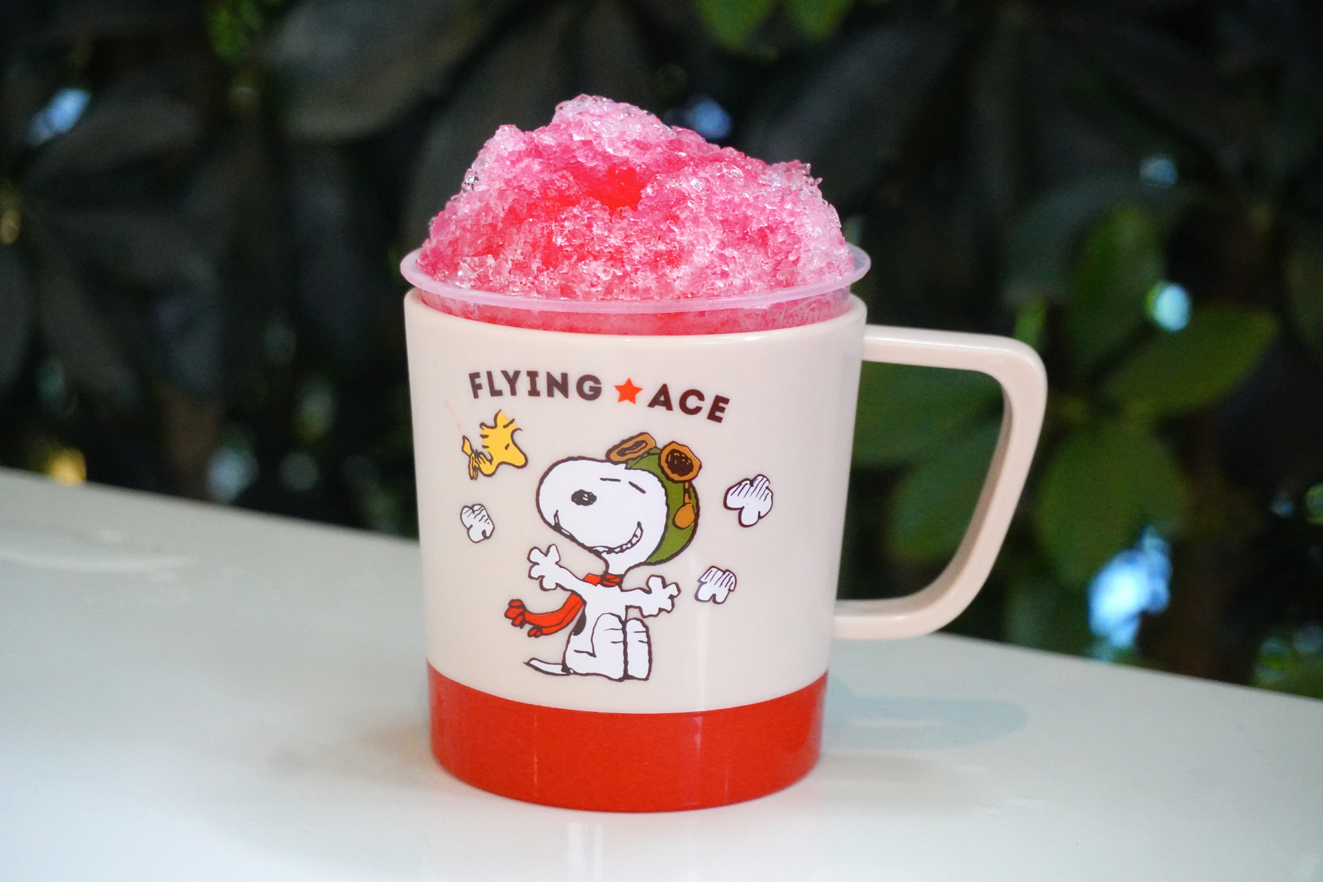 USJ「スヌーピー」エリアがリニューアルオープン。注目フードは、マグカップ付きかき氷