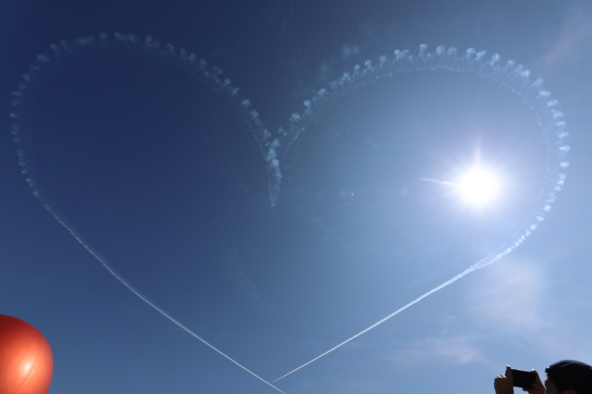 4. 「レベルキューピット」万博テーマ「いのち」にふさわしい演技。拍手が沸き起こる