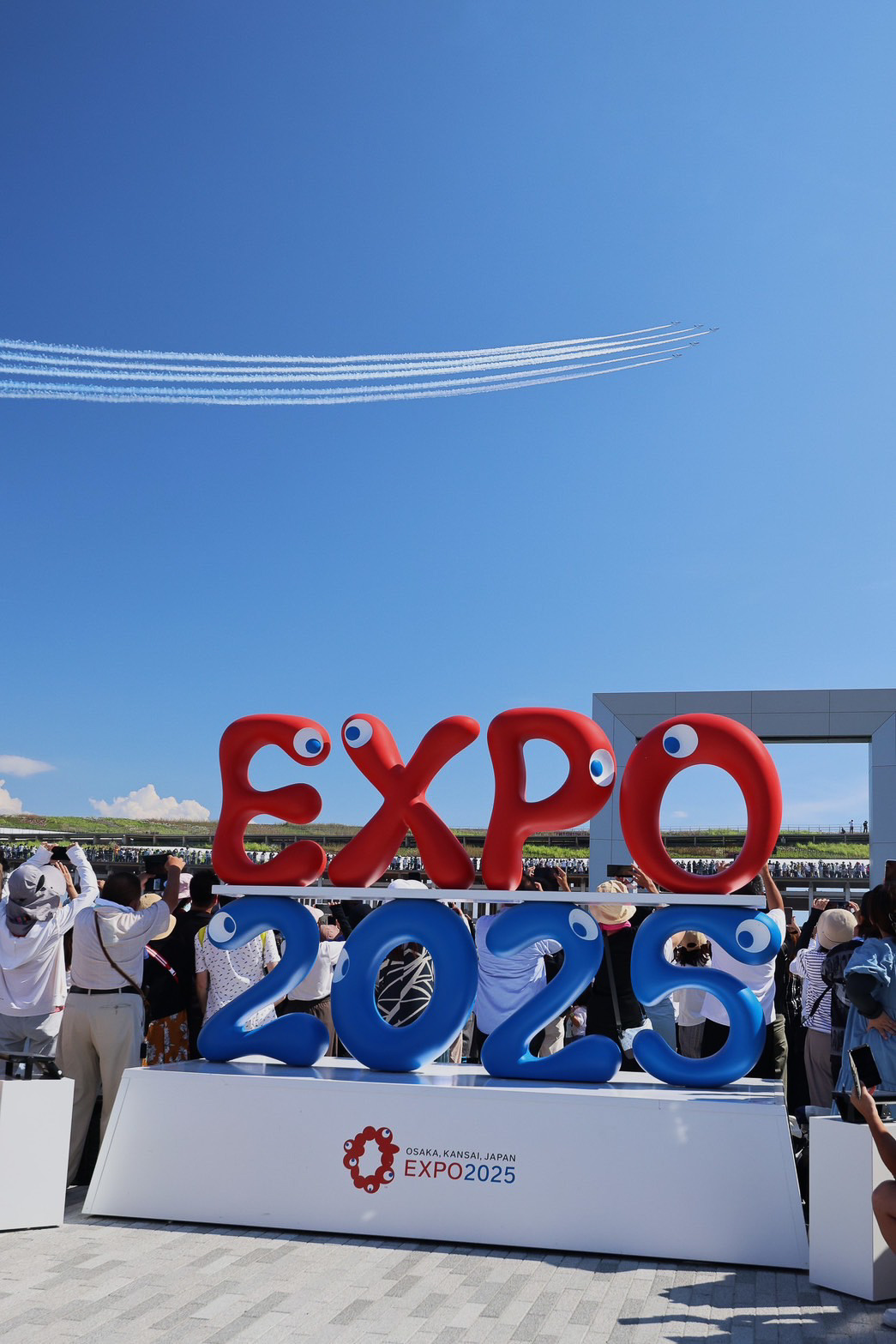 会場南側のシグネチャーゾーン ウォータープラザ付近から。こちらも万博でのフライトを印象付けるシーン（撮影：南幸雄）