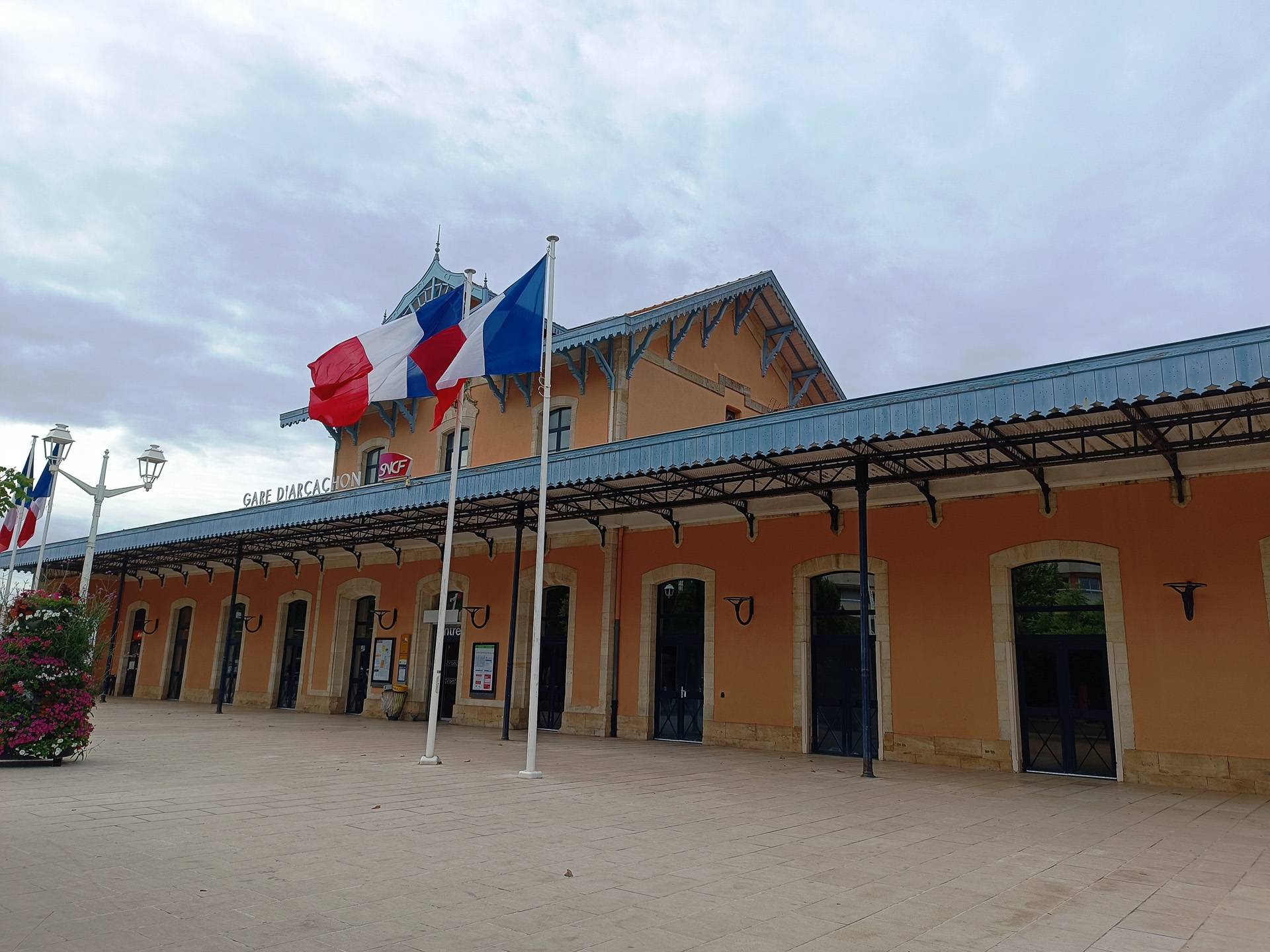 アルカション駅