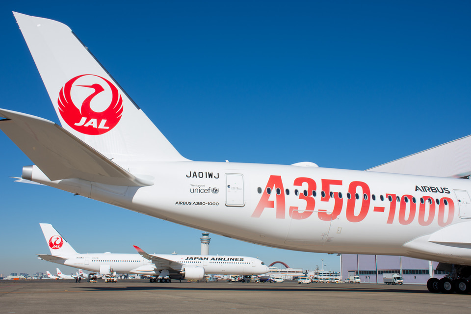 JALのA350-1000、初号機の赤いロゴは7月いっぱい - トラベル Watch