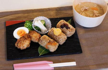 甲賀のもち米を使ったおこわ定食