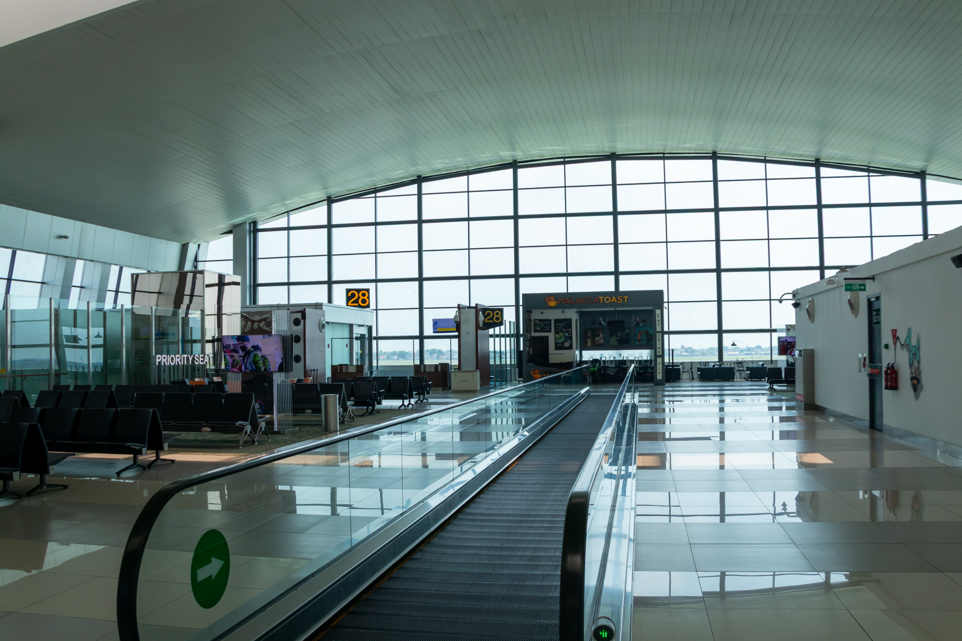 もっとも遠い場所にある28番ゲート