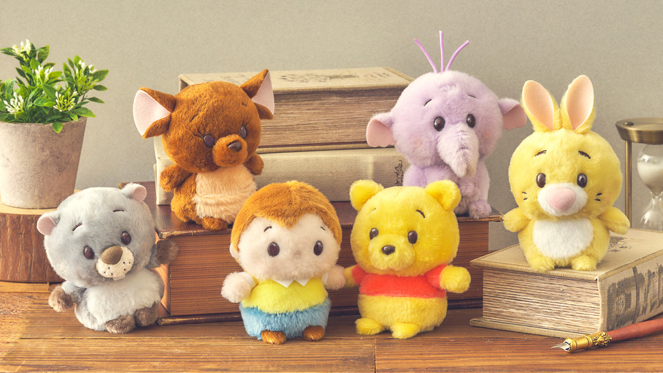 新品❣️Disneyディズニー プーさんと仲間達 ミツバチうるぽちゃちゃん ミツバチ姿のプーさん、ランピー、ゴーファーがはちみつの日に