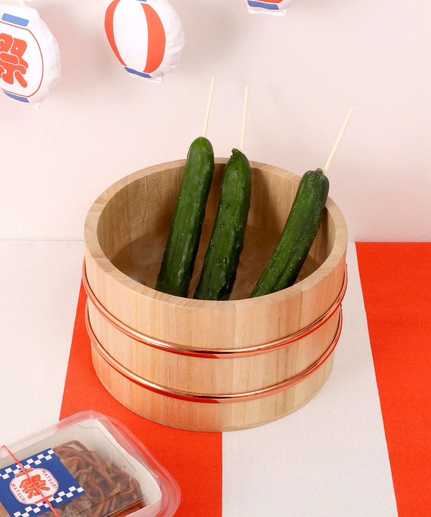 木製盛り桶（1320円）