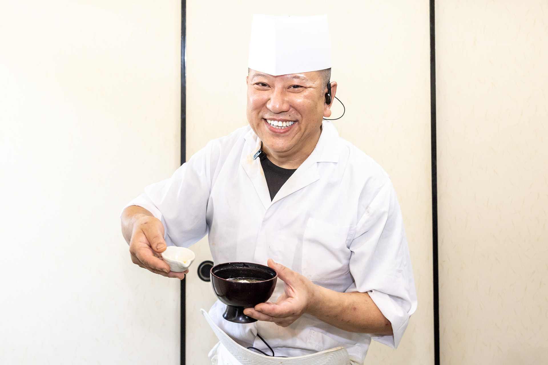 店主の佐々木鉄次氏