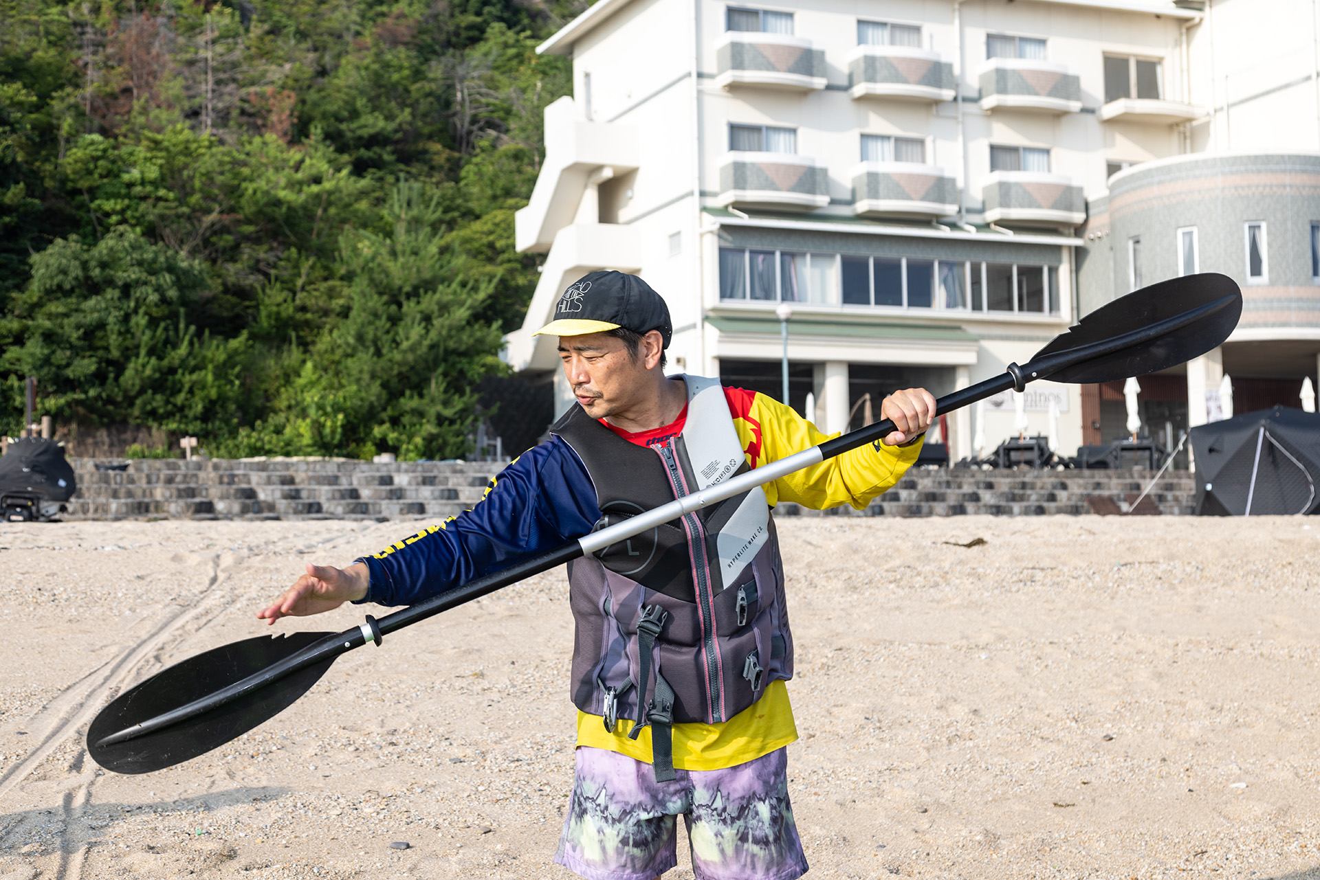 漕ぎ方のレクチャーを受ける