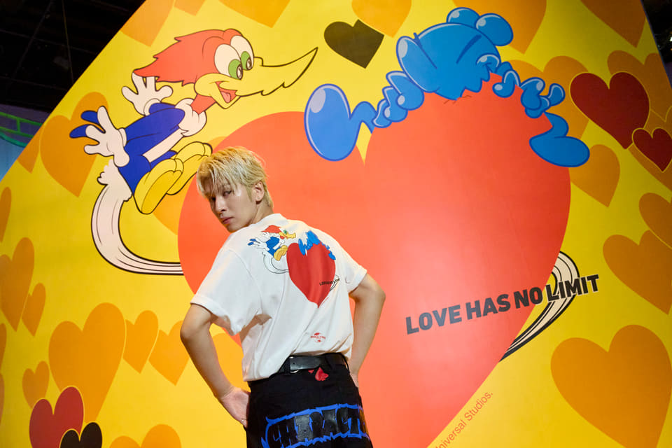 【新品未使用】XLサイズ 長谷川慎 コラボ Tシャツ THE RAMPAGE LOVE HAS NO LIMITチャリティグッズ第三弾 SNS世代が注目する