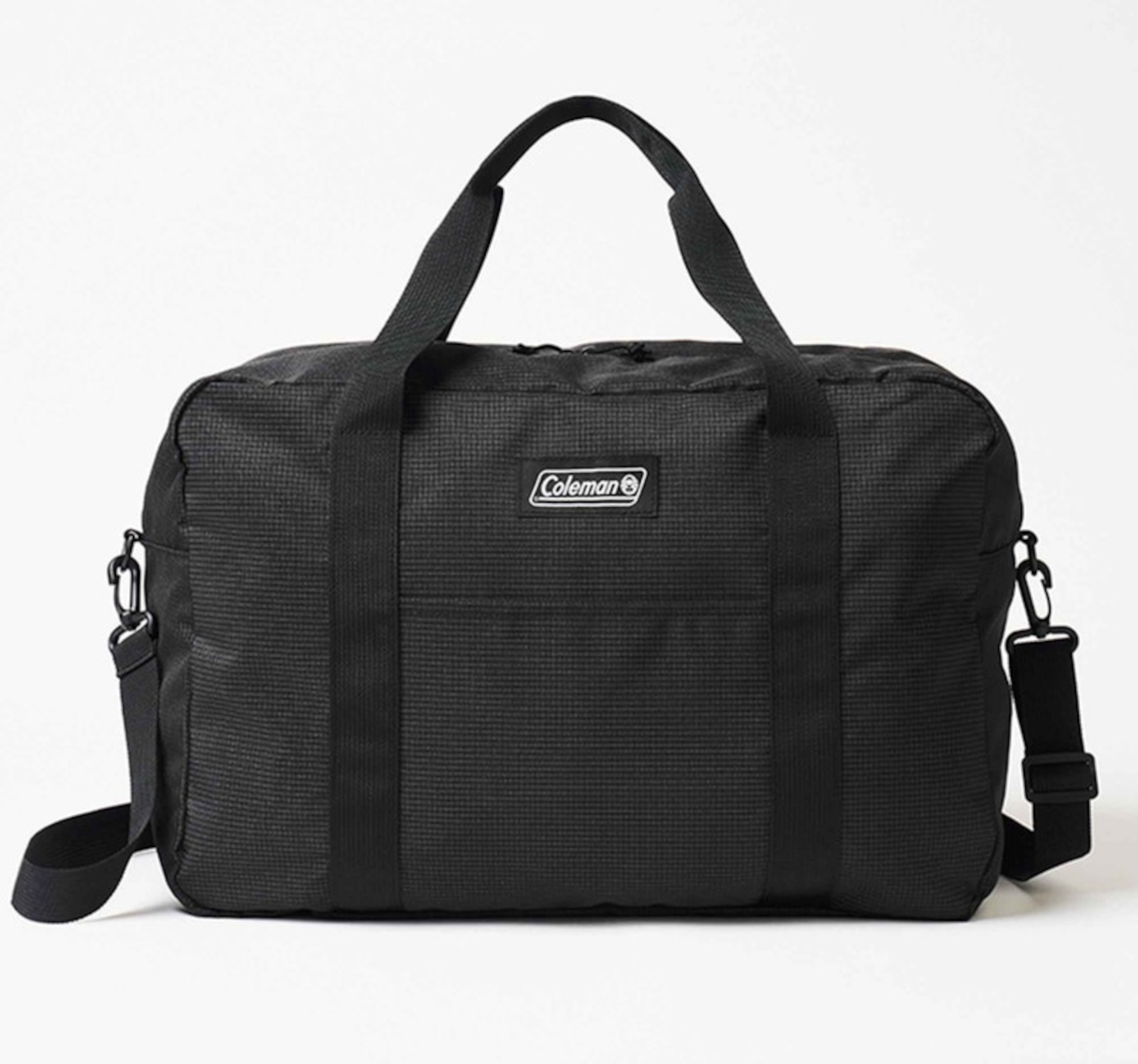 宝島社「MonoMax」10月号の予約注文スタート。付録はコールマンのBIGボストンバッグ