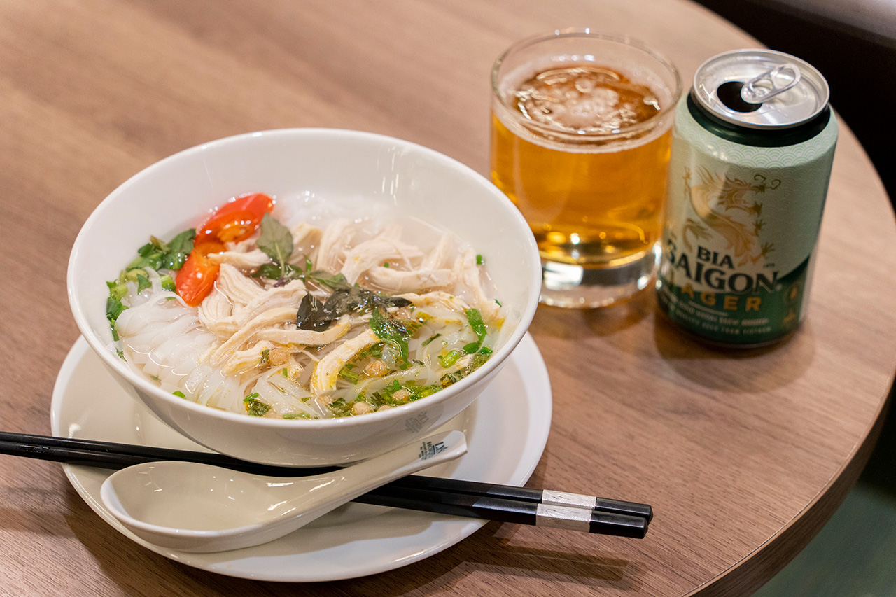 自分でお湯を入れる、インスタントのフォー