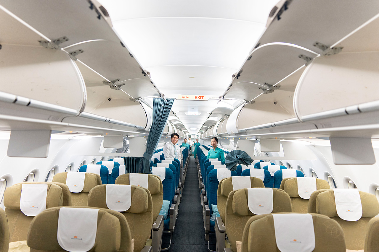 復路も笑顔が素敵なCAたち