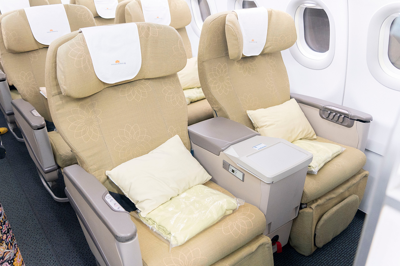 ビジネスクラスは2-2の配列