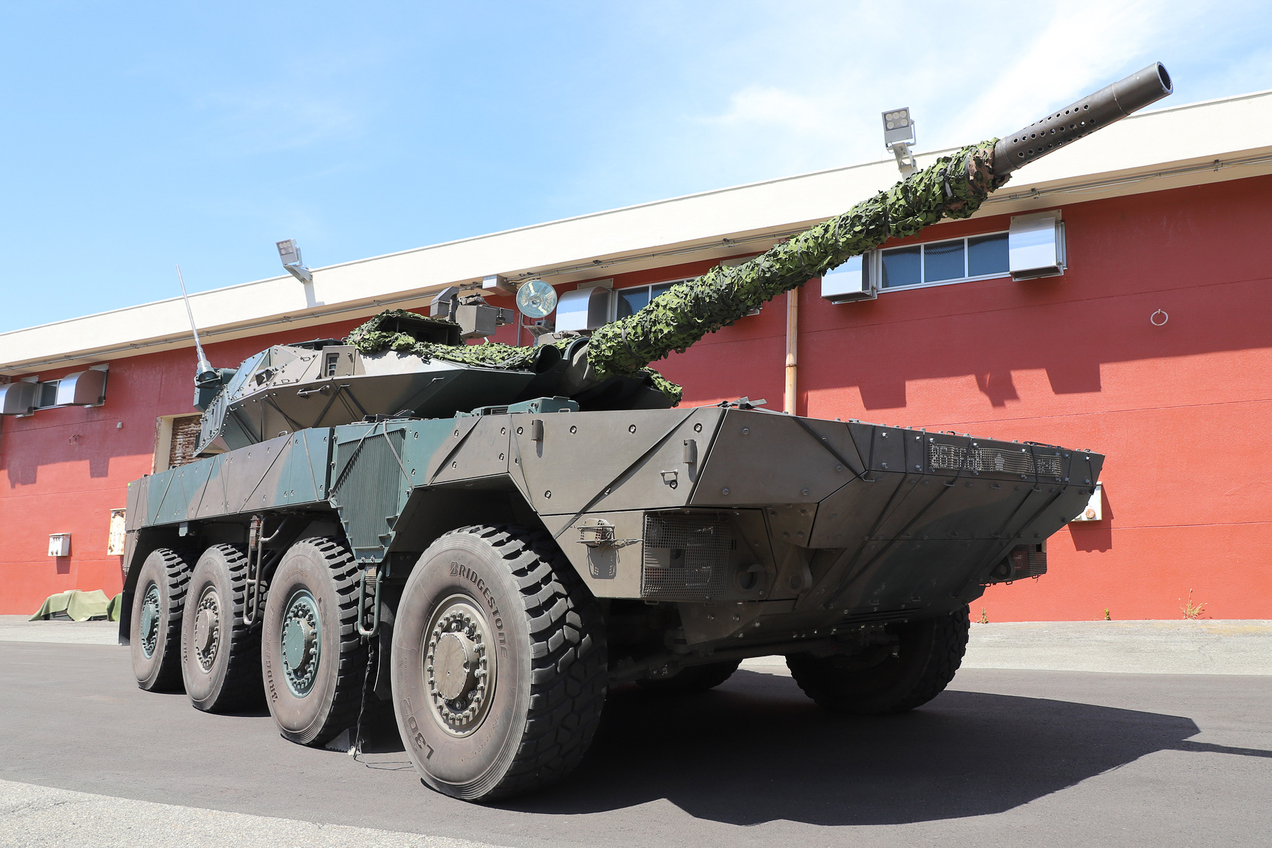 16式機動戦闘車（MCV）は駒門駐屯地の機甲科教導連隊からやってきた。自衛隊以外のイベントにMCV×4輛がやってきたのはおそらく前代未聞のこと