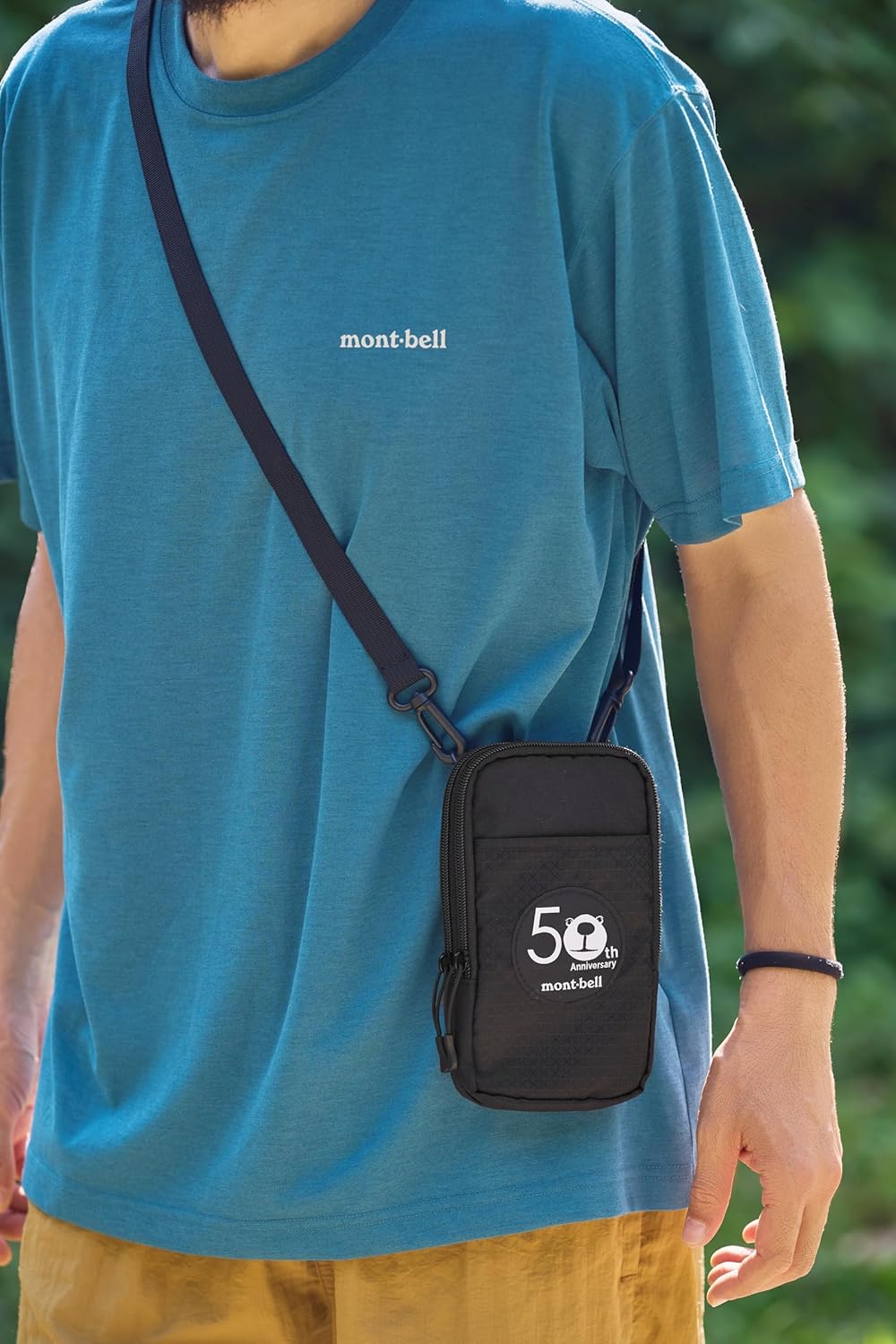 取り外し・調節可能なショルダーストラップの長さは125cm