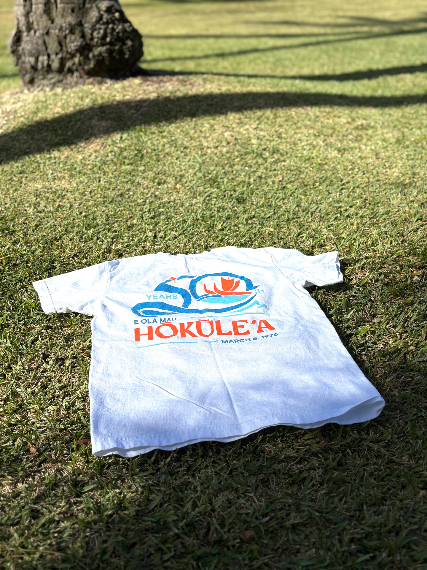 ショートパンツにも水着の上にサッと着てもいい。やはり海で着たい！