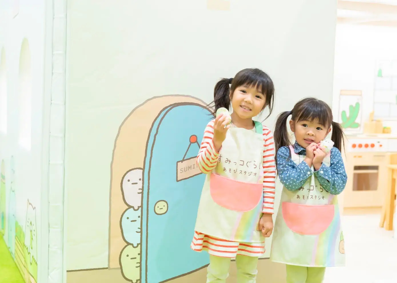 おままごと用にオリジナルのエプロンも用意