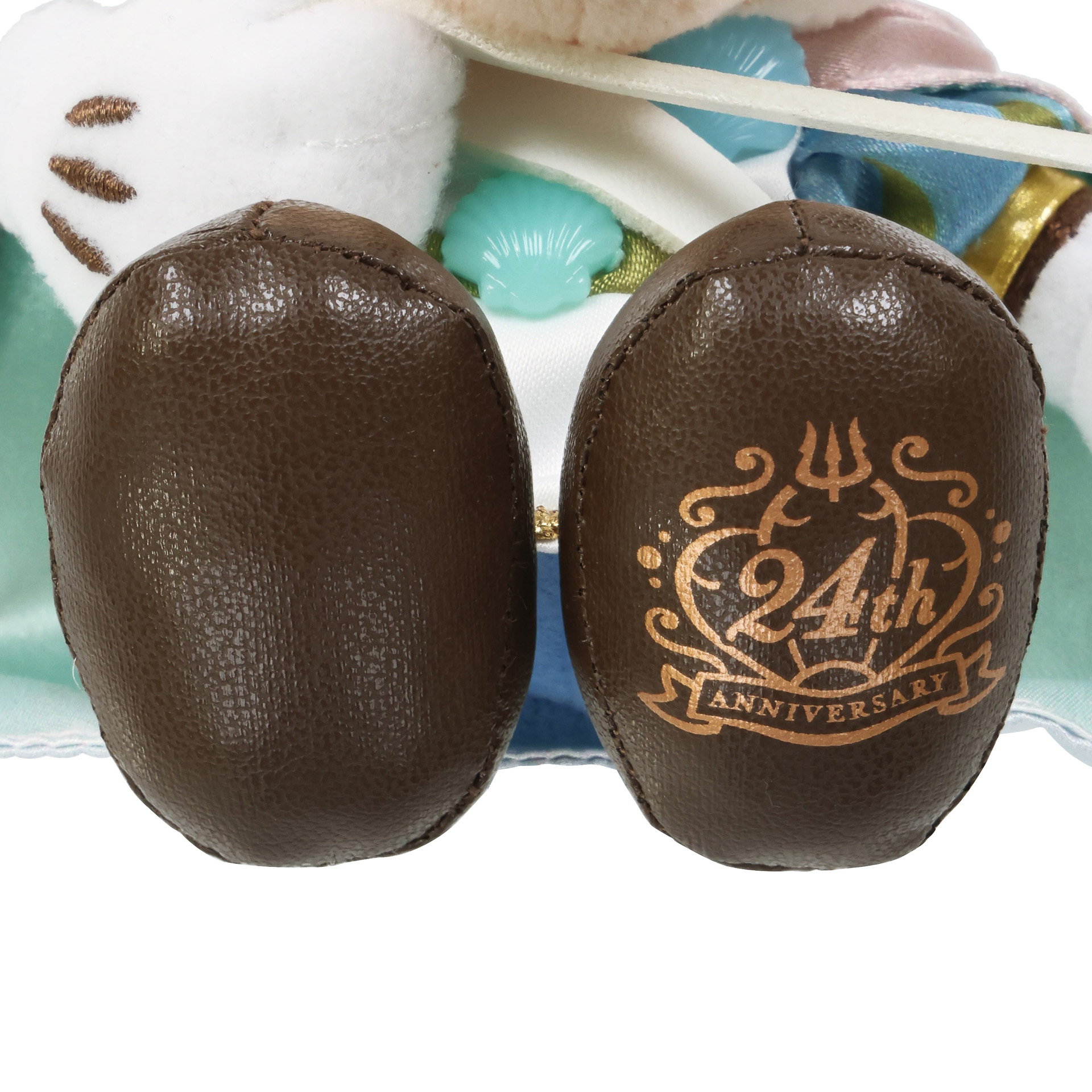 「ぬいぐるみバッジ」（2600円）