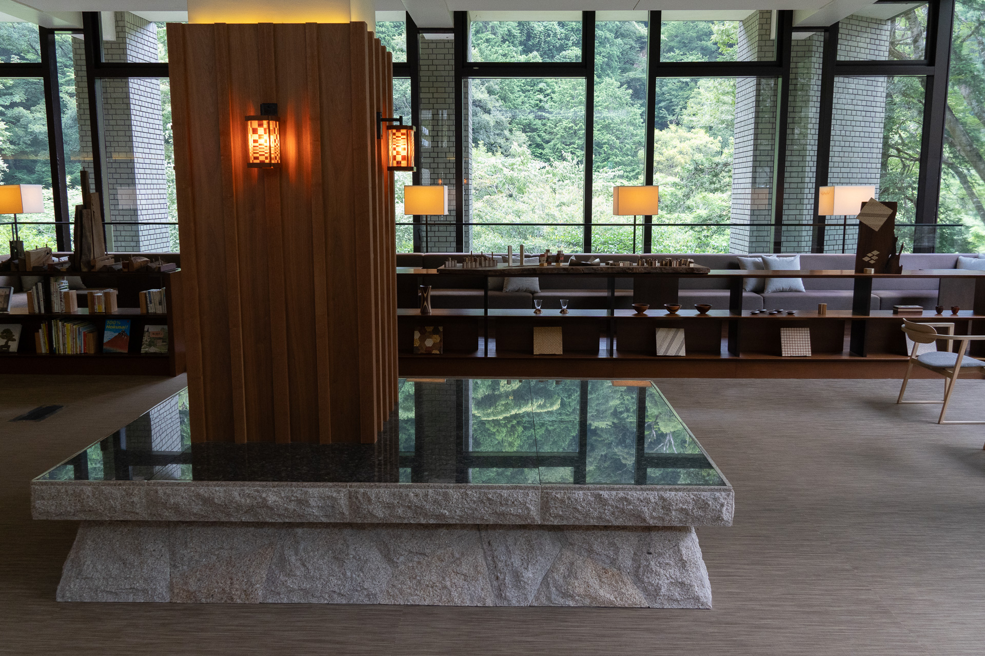 ロビー・エントランス