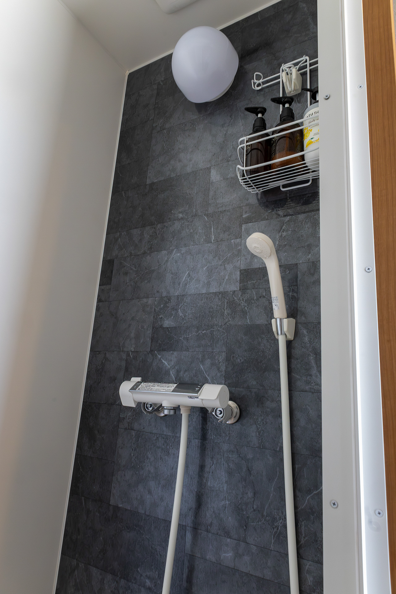 シャンプーやボディソープは常備している