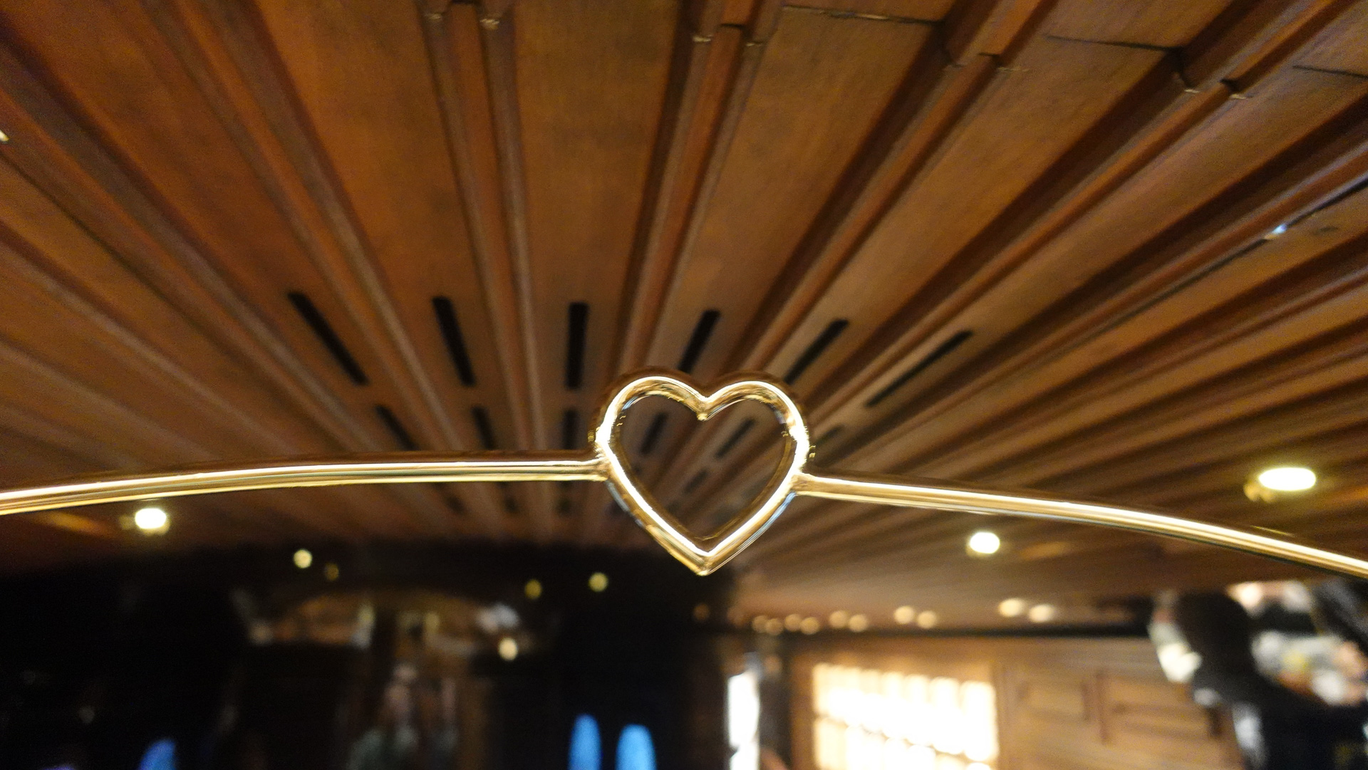 いたるところにハートマークが仕込まれている