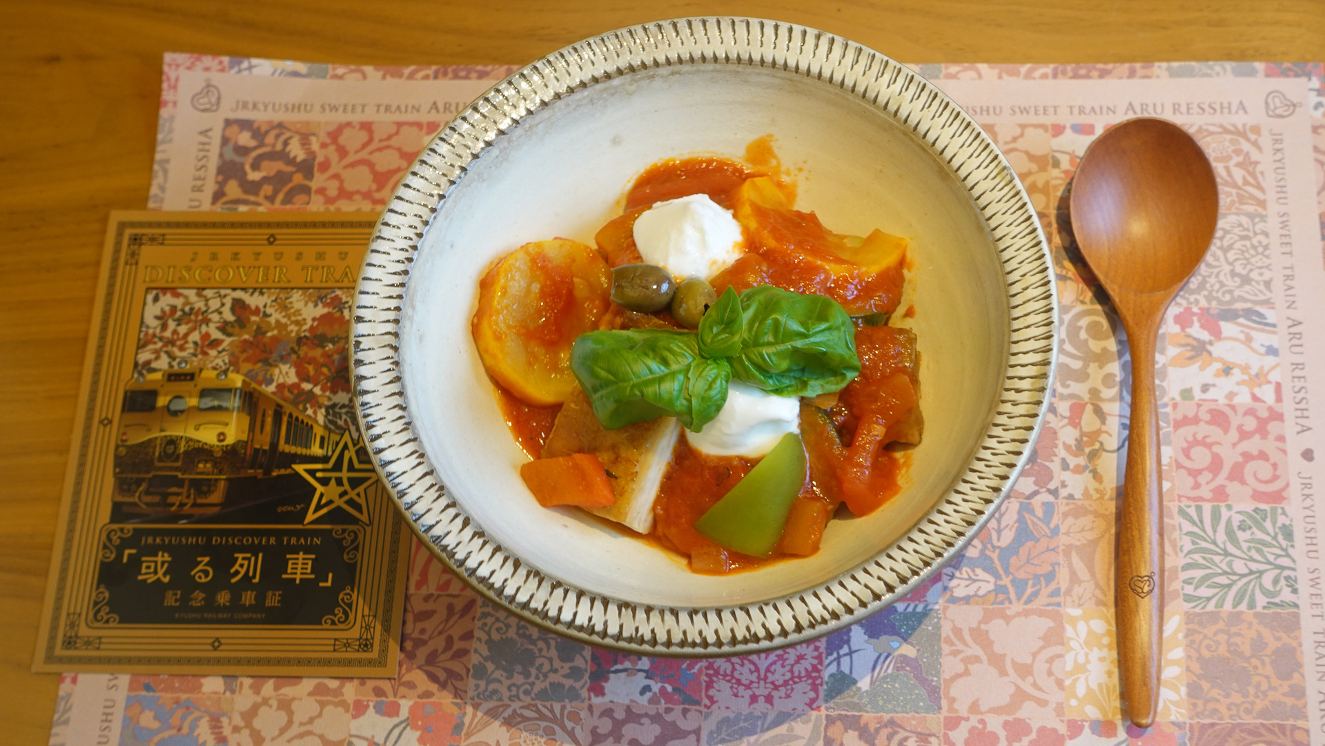 佐賀県みつせ鶏と夏野菜のトマト煮込み