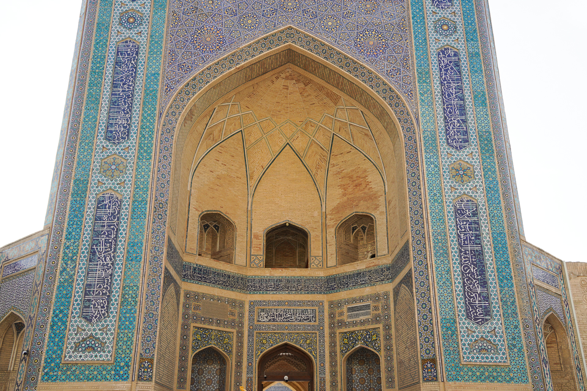 「カラーン・モスク」の入口