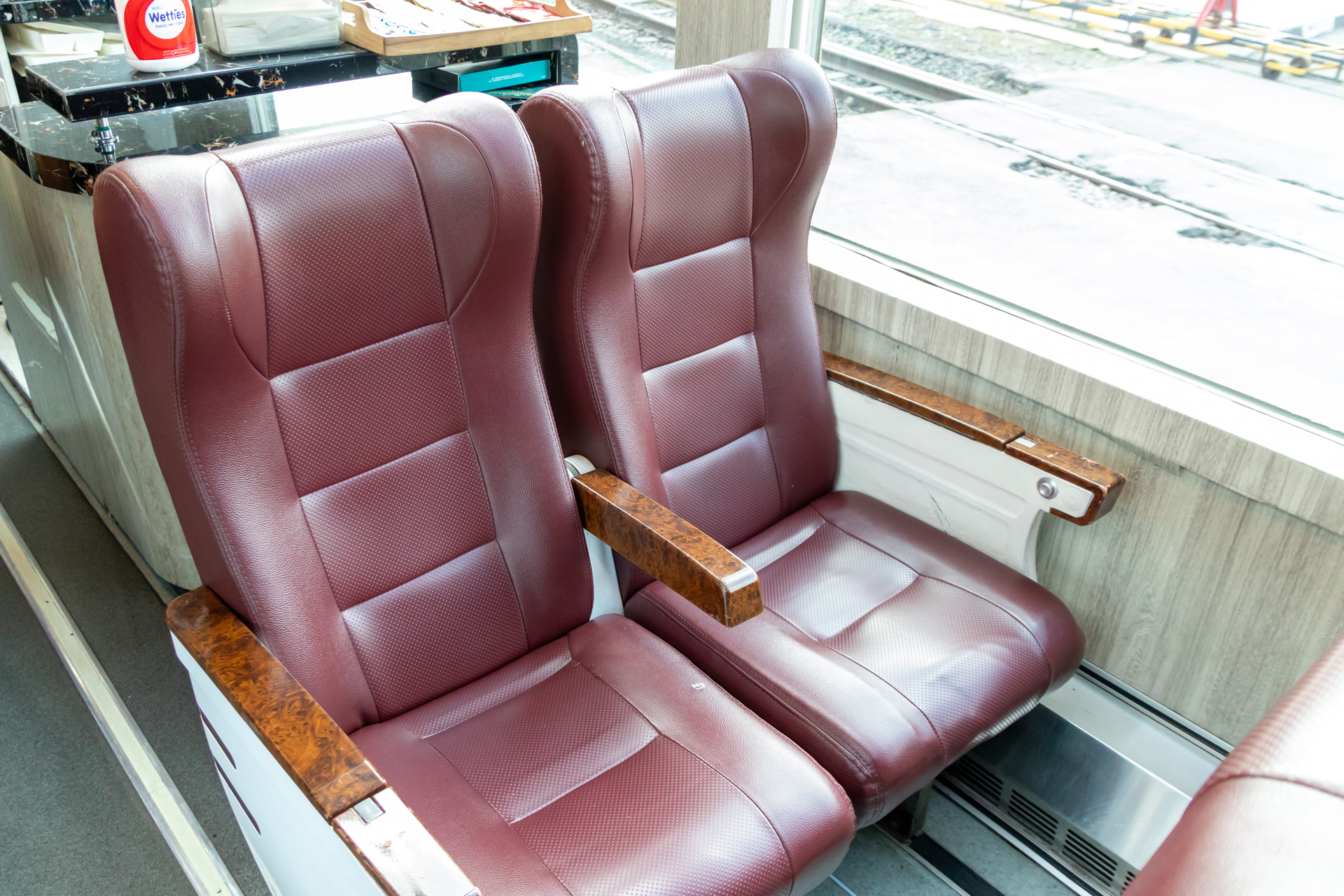 車両のなかはこのような感じで開放感がある