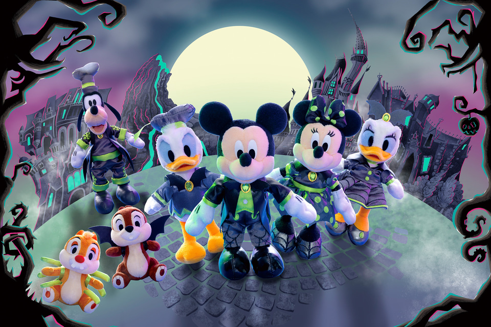 こちらはディズニー10作品のセットです。 ディズニー・ハロウィーンのグッズ全貌を公開。ディズニーの仲間