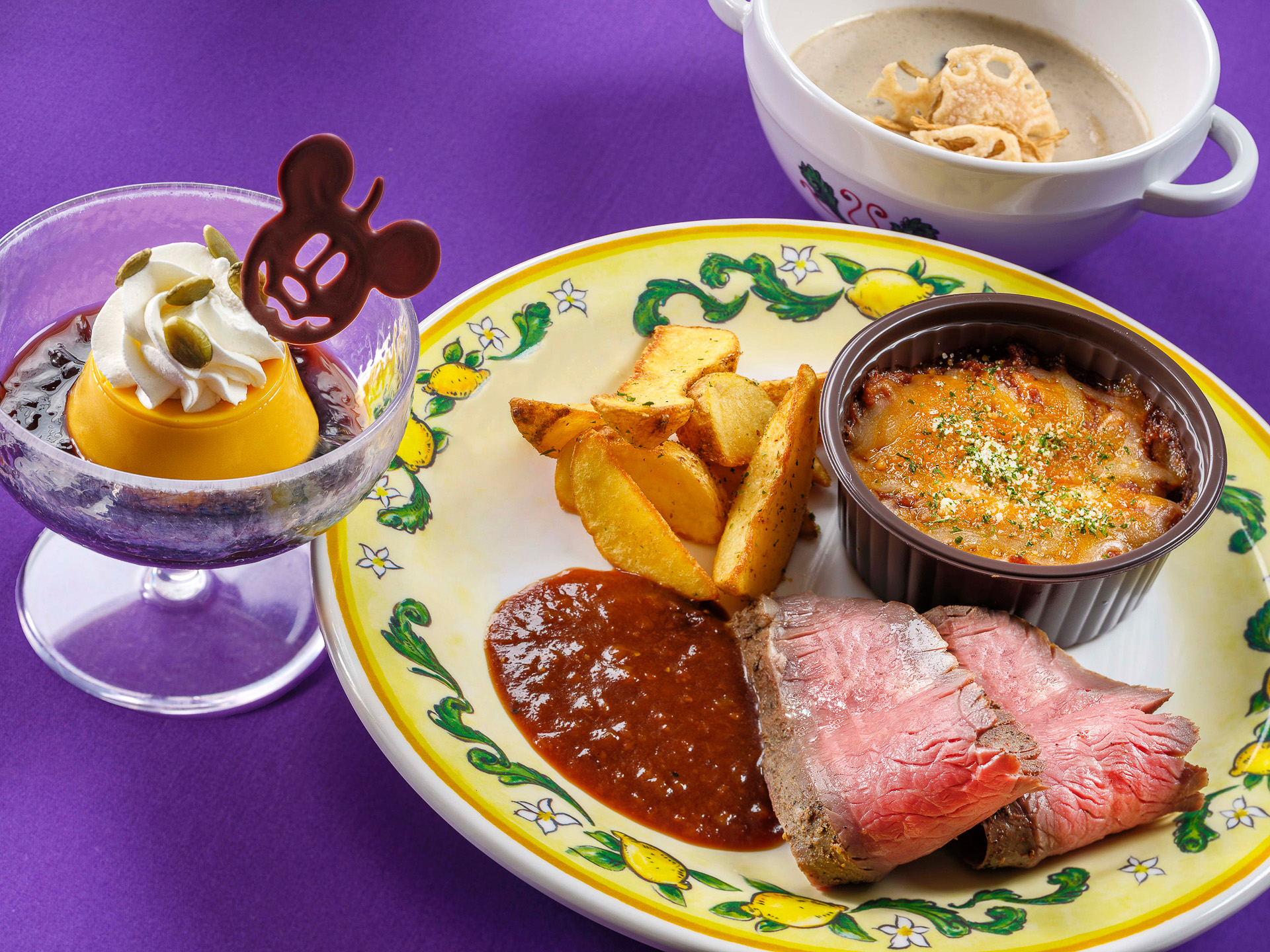 「カフェ・ポルトフィーノ」の「スペシャルセット」（2980円）