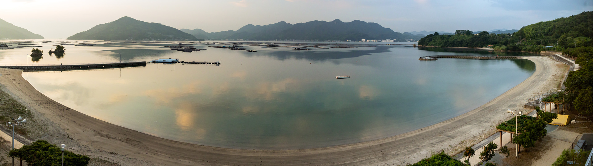 江田島荘からの眺め。対岸に見えるのも江田島