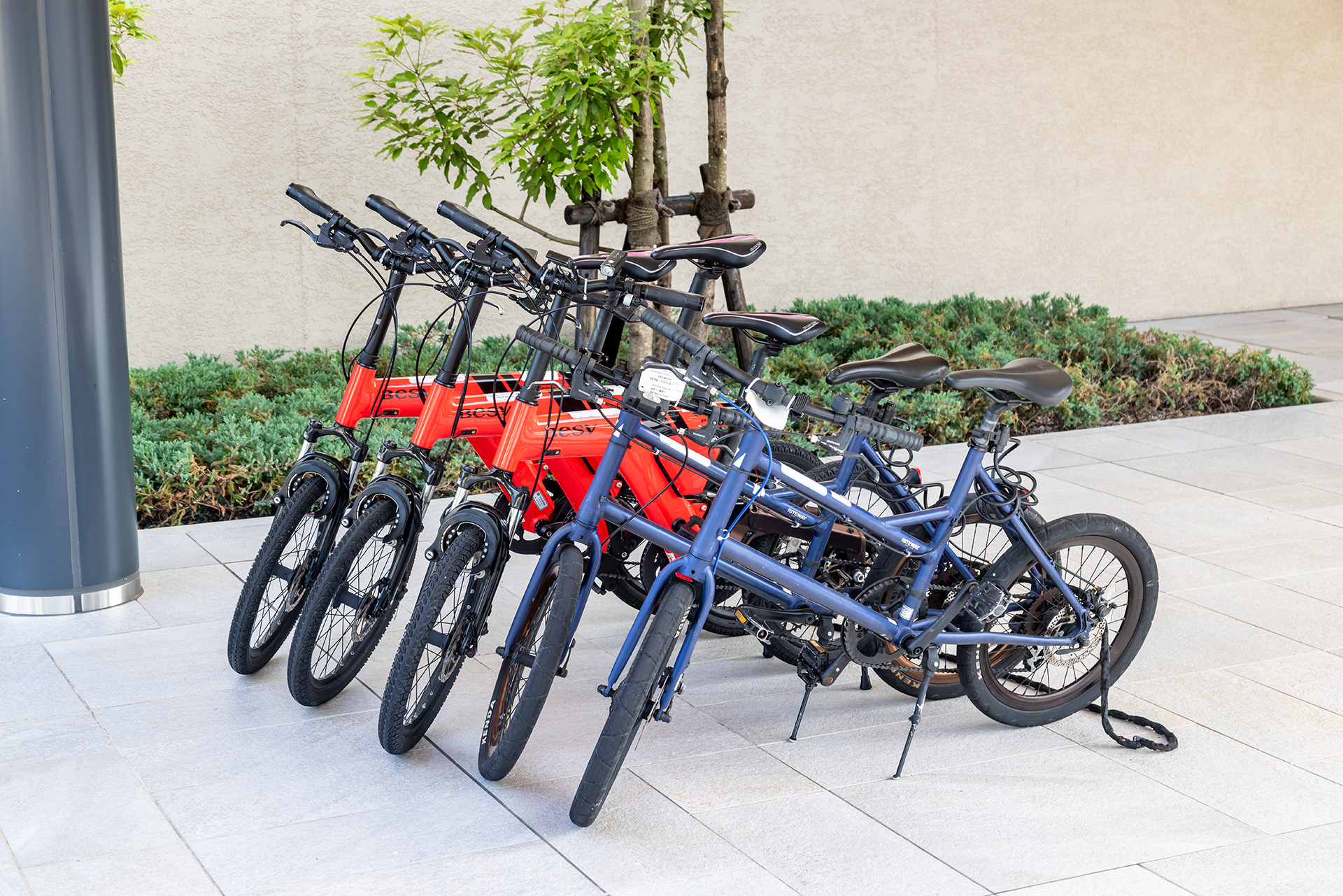 宿泊者向けにレンタサイクルが用意されている。料金は1日2500円から