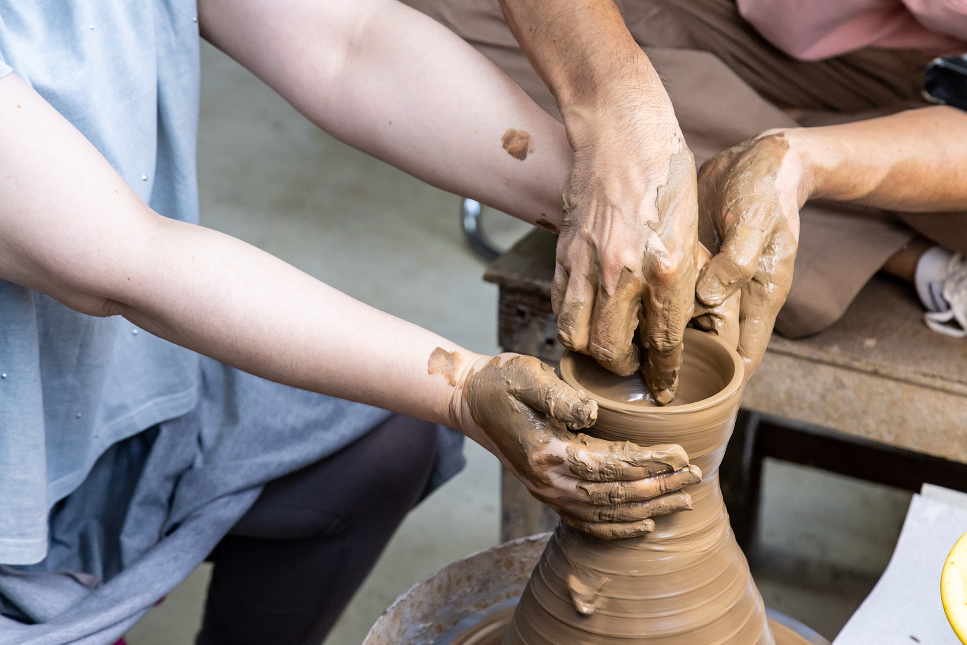 ろくろを使った作品作りも可能