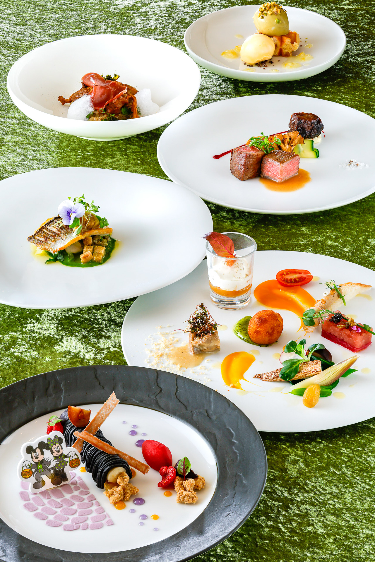 ベッラヴィスタ・ラウンジの「“ディズニー・ハロウィーン”グルメディナーコース」