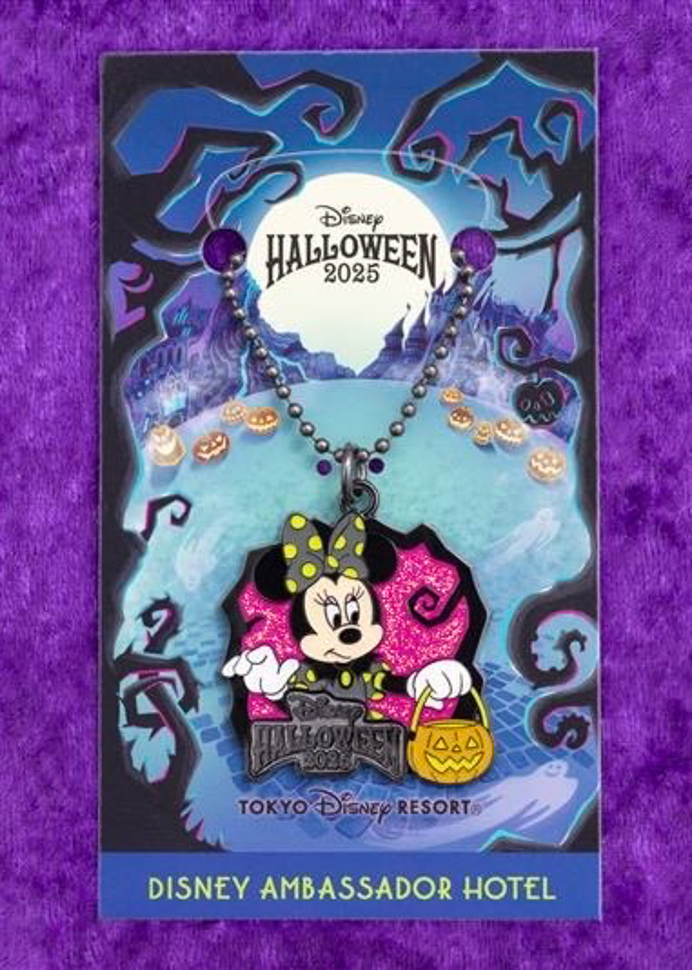 ミニーマウスデザインのオリジナルチャームが付属