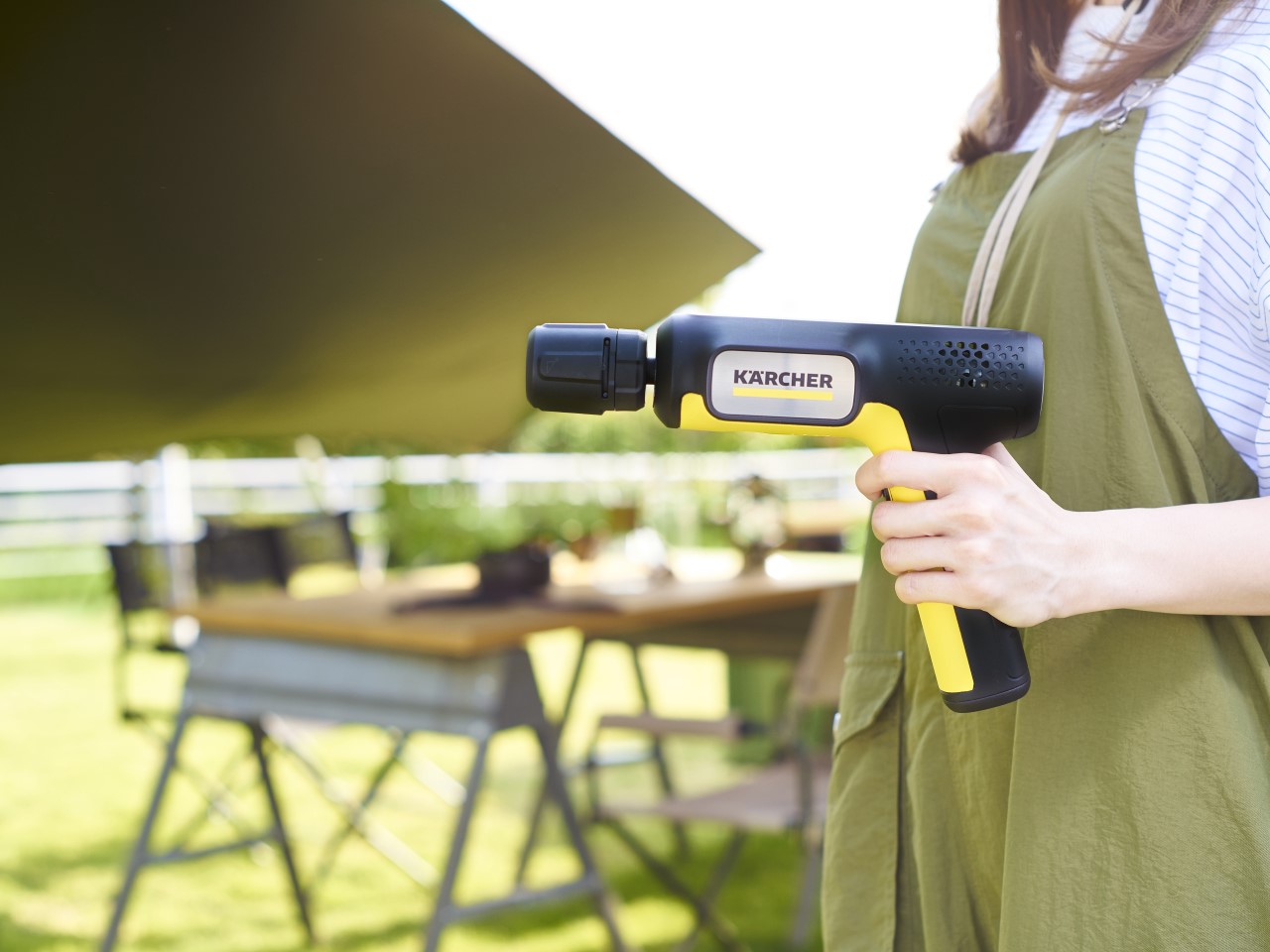 スポーツやキャンプ、釣り、自転車といったアウトドアで気軽に持ち運べ、帰る前の10秒洗浄ができる