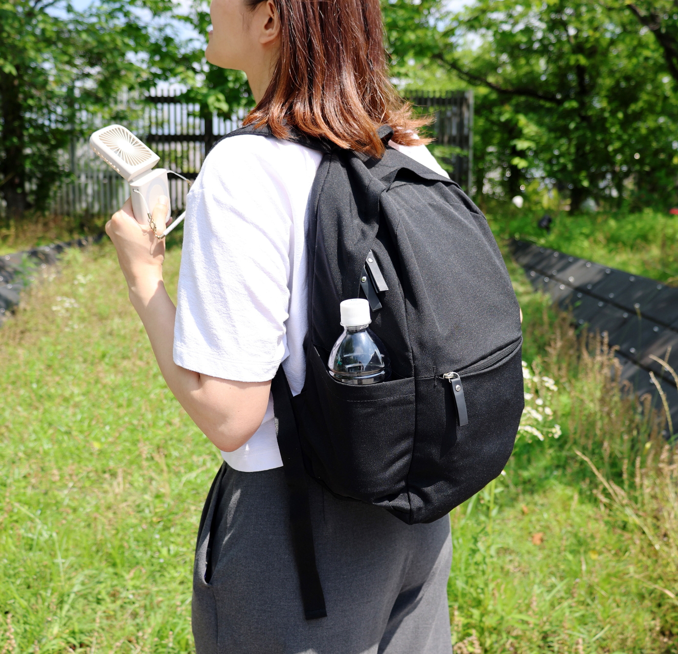 軽いはっ水リュック 15L
