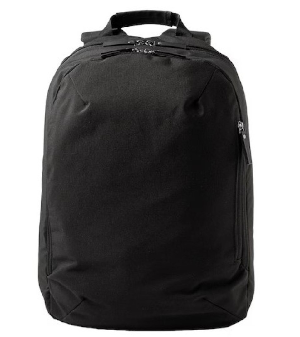 軽くて背負いやすい 2ルームリュック 19L