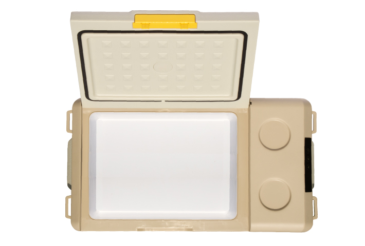 高性能断熱材使用で電源なしでも保冷