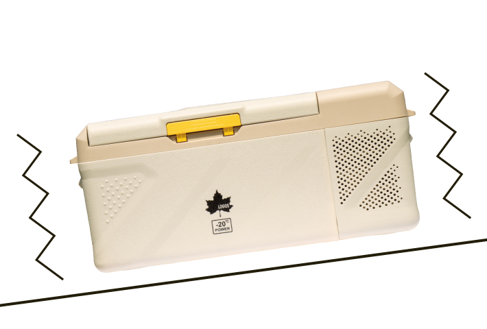 ドライブ中にも安心な傾斜対応・防振設計