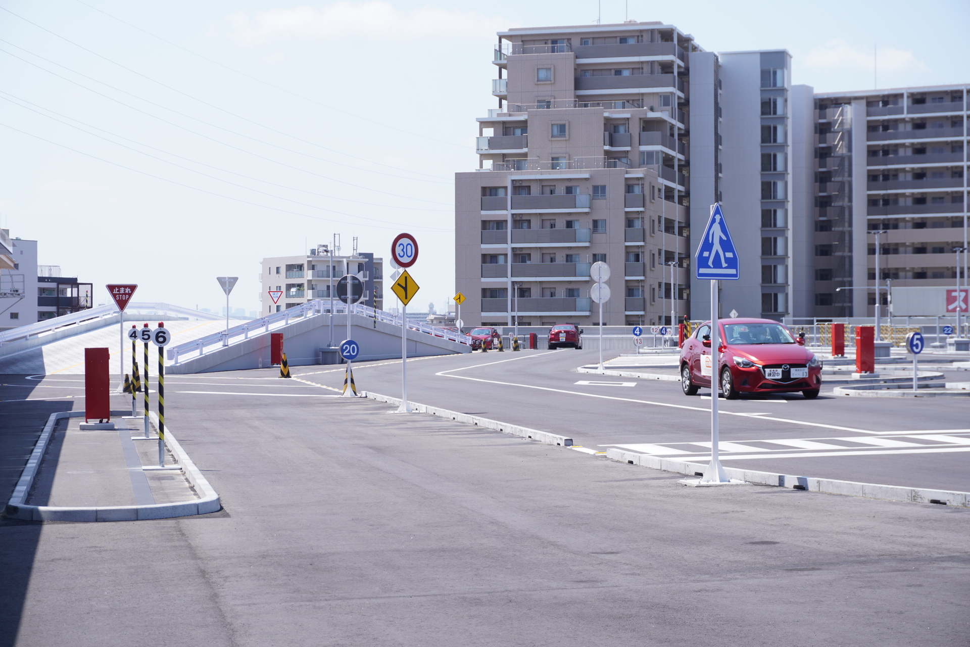 商業施設の屋上に練習用コースがあるのは日本でたった5施設だけ