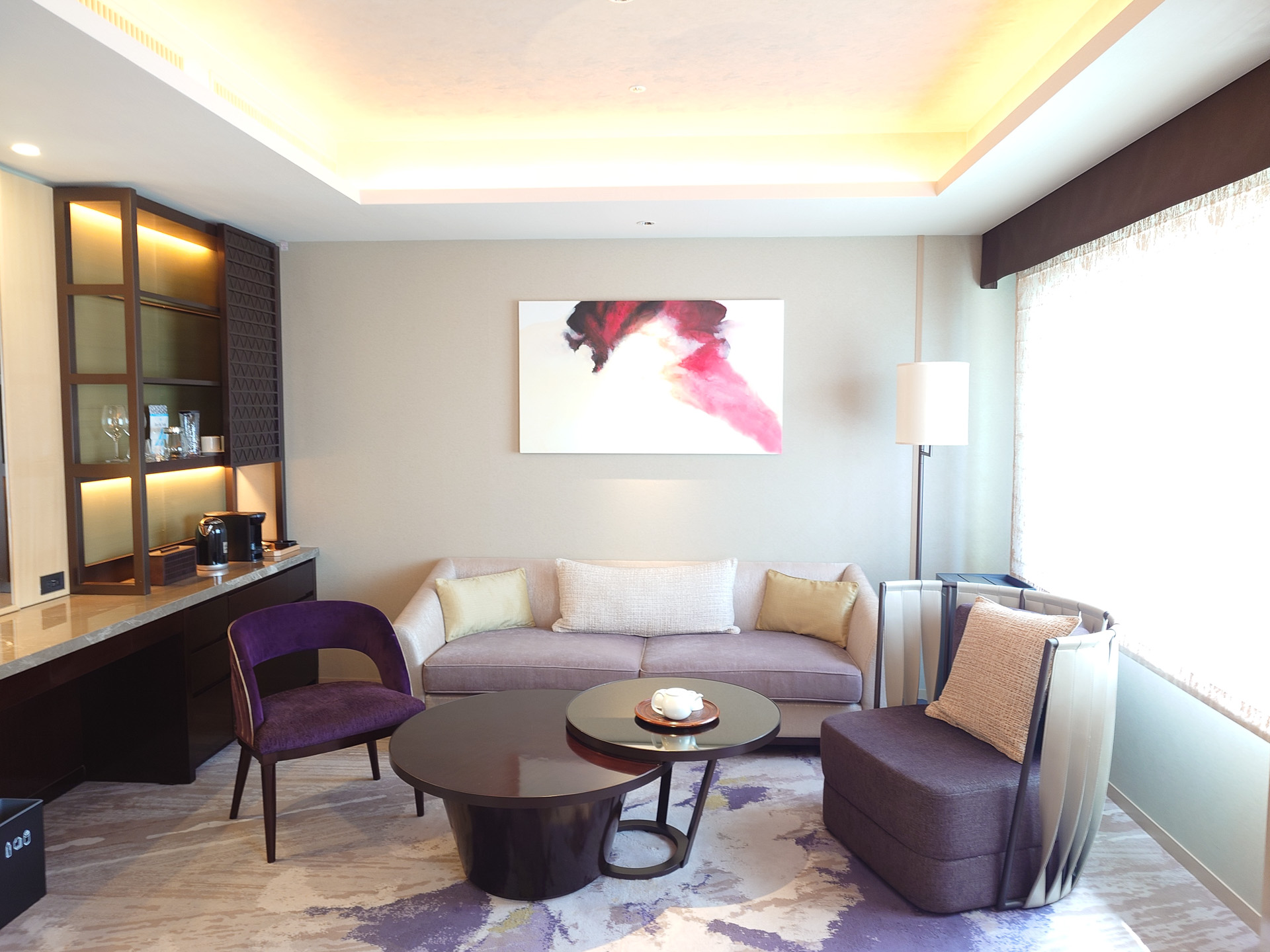 さらにゆったりとした空間を求めるなら、ジュニアスイートという選択肢もある（写真提供：JR東海ホテルズ）