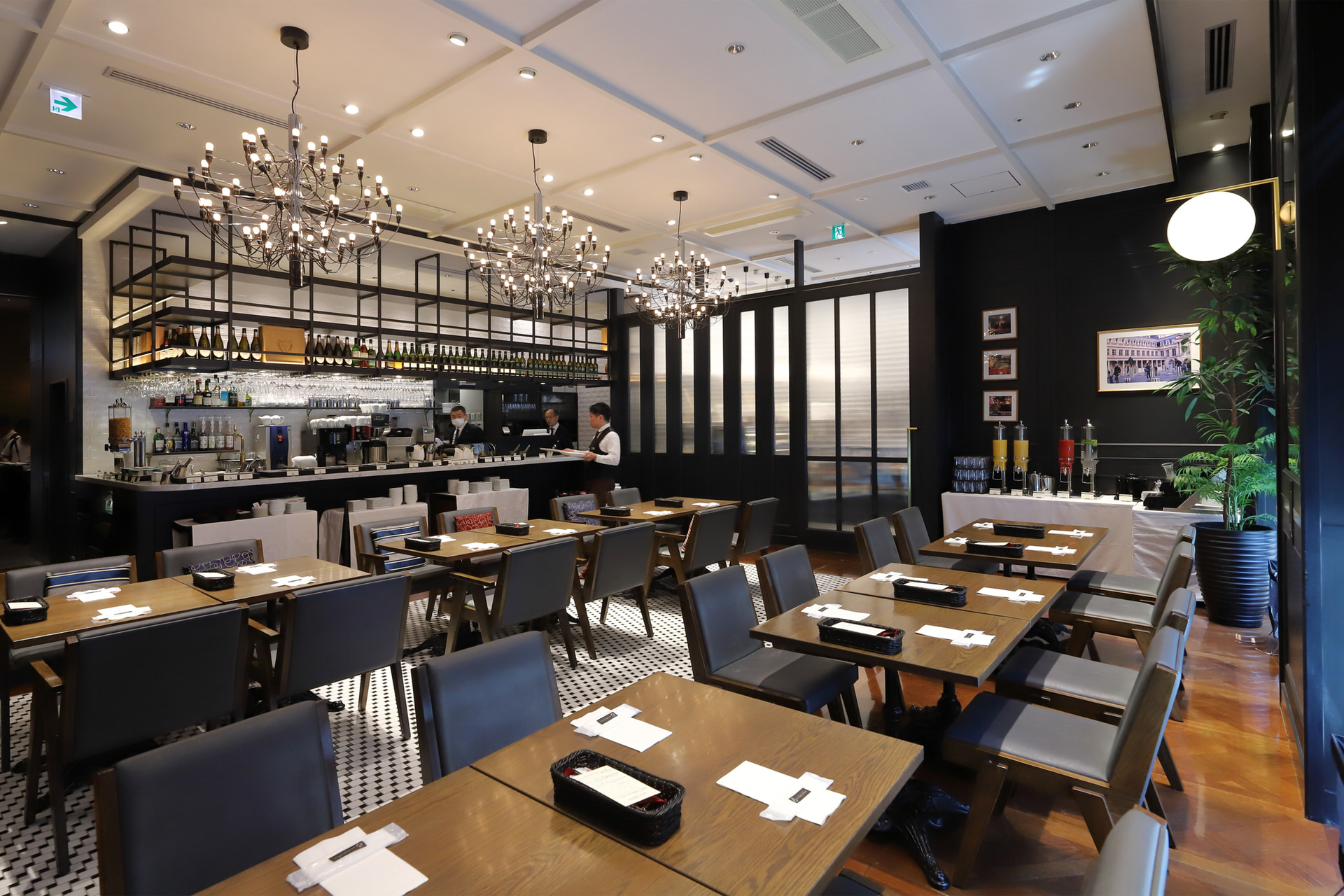 1階ロビー直結の「Le Bon Vivre（ルボンヴィーヴル）」