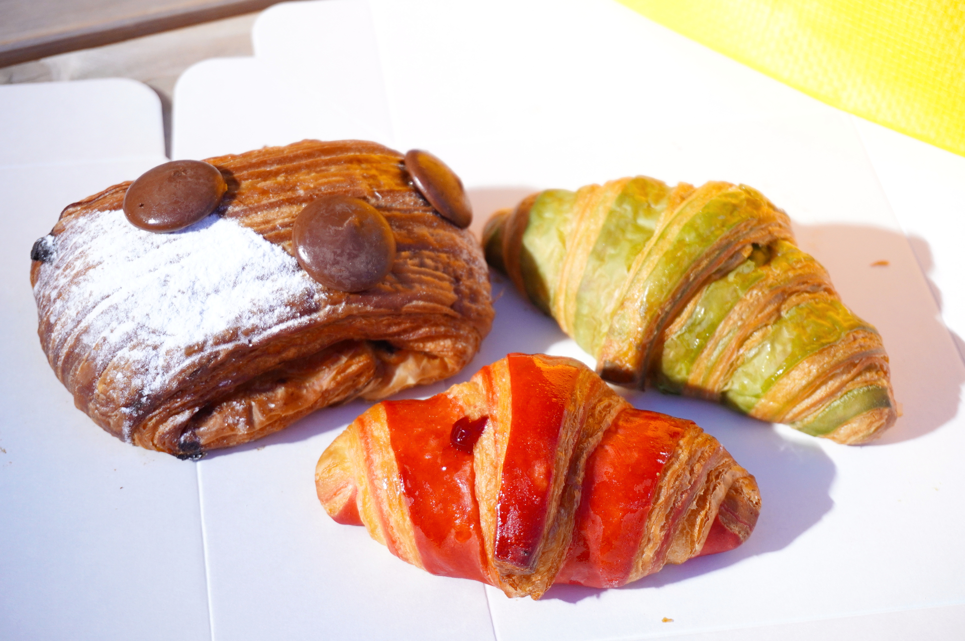 万博グルメレポート。フランス館にあるメゾンカイザーの万博限定パンを食べてみた