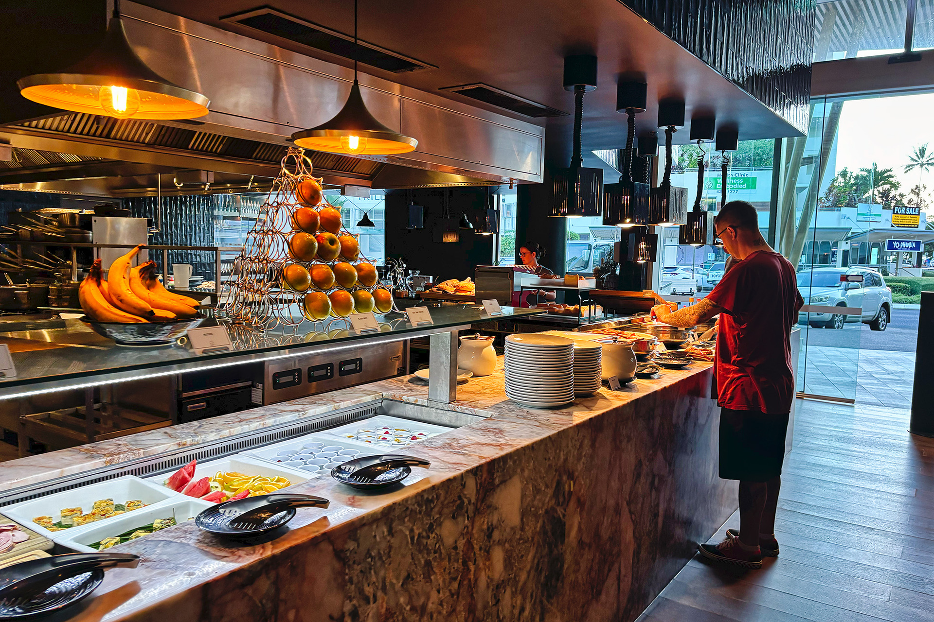 健康的で洗練されたメニューの朝食を食べて今日も一日元気に過ごそう
