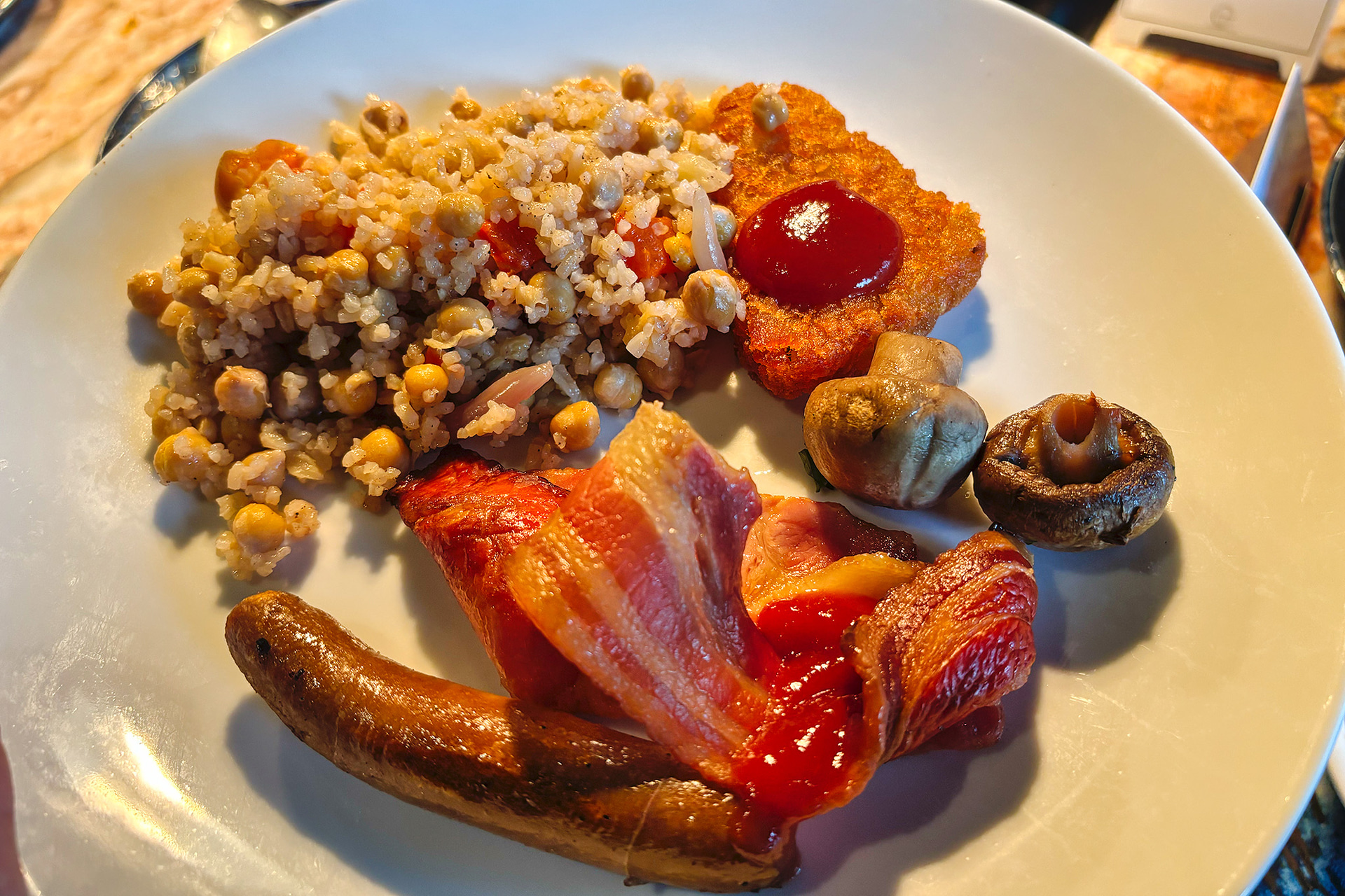 健康的で洗練されたメニューの朝食を食べて今日も一日元気に過ごそう