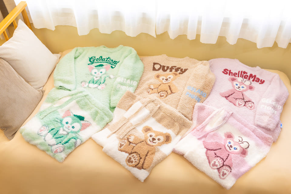 美品♡ダッフィー ジェラートピケ ルームウェアセット ディズニーシー ホワイト ダッフィー×ジェラピケコラボ第2弾！ ルームウェアセットに特別