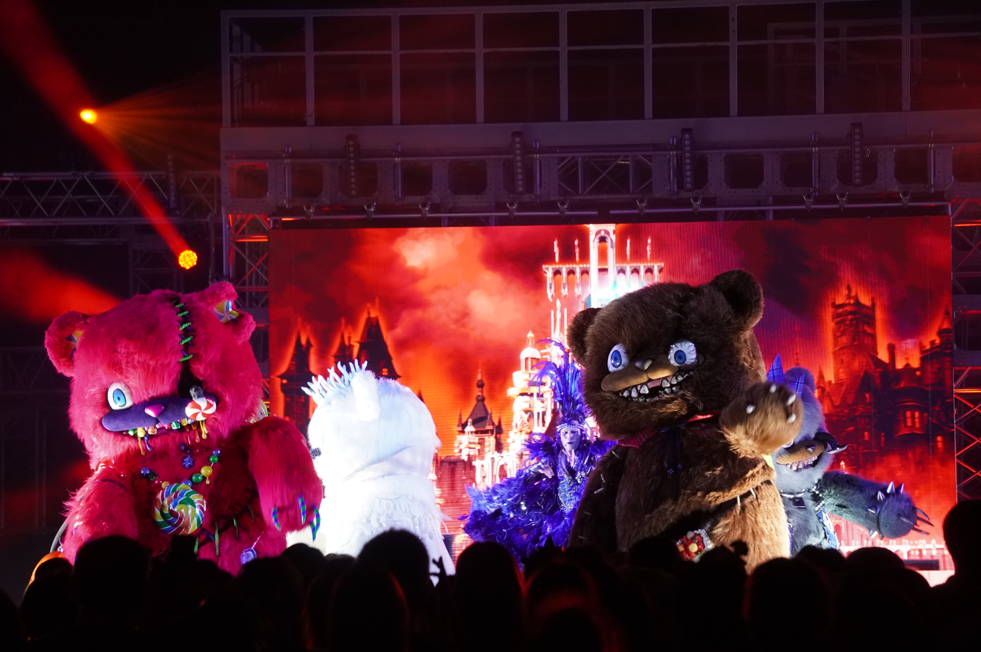 最後はコール＆レスポンスでゲストも一緒に大絶叫