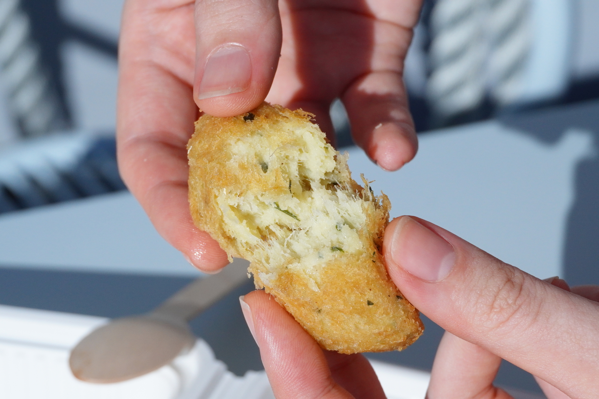 ややねっとり崩れるような食感