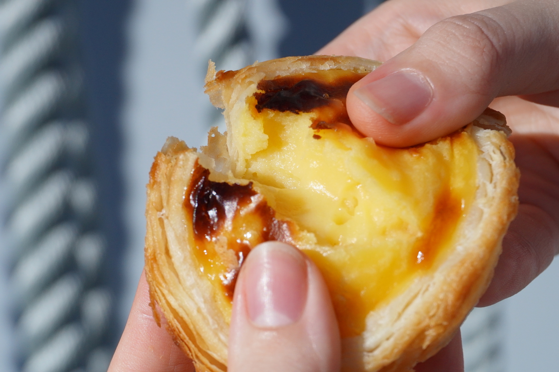 カスタードクリームはもっちり濃厚