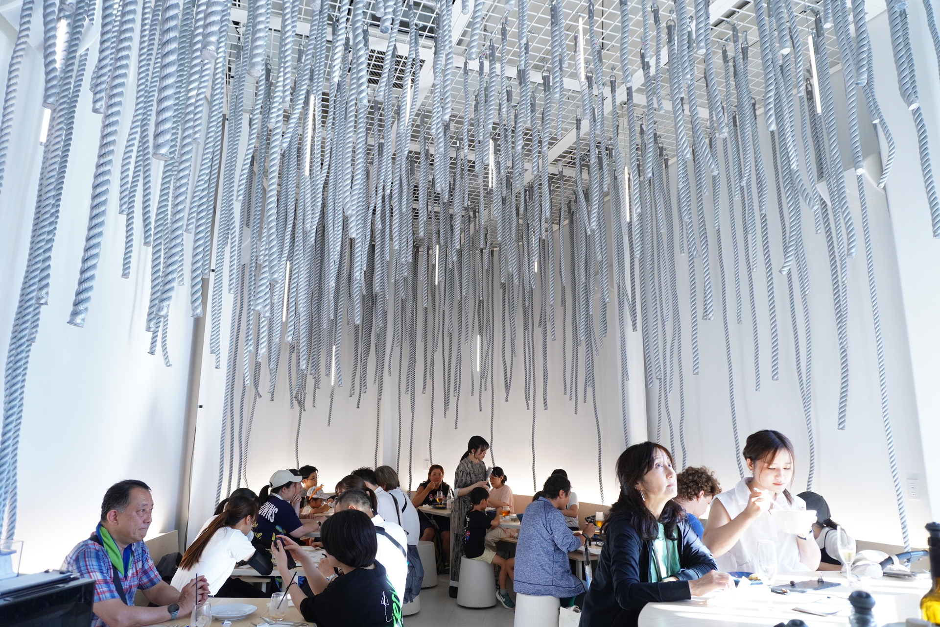 レストラン店内の様子